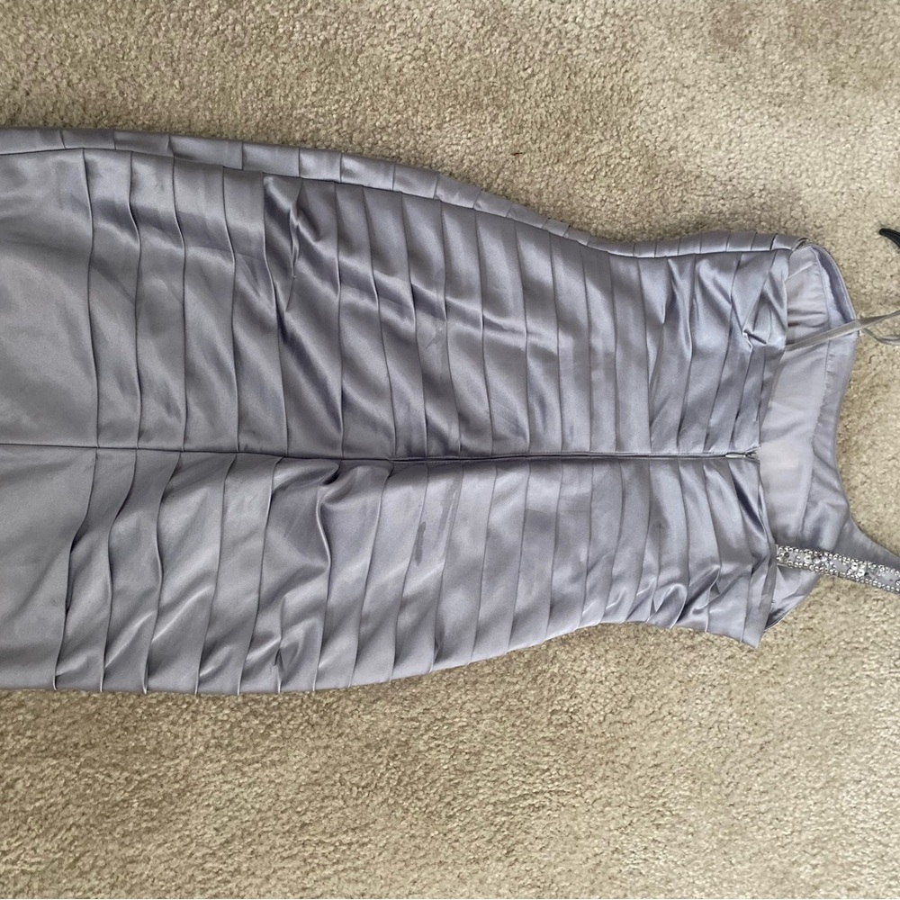 Adrienne papell boutique dress Gray Silver Cocktail Wiggle One Shoulder.size 6.
